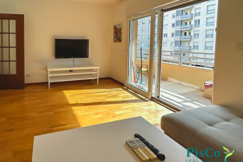 Jednosoban CK 300e (3 of 9)