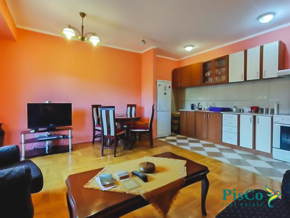 Two bedroom apartment 70m2 for rent in Block 9