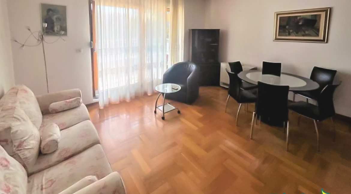 Jednosoban Lovcen invest (5 of 8)