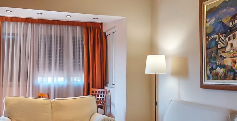 Izdaje se renoviran trosoban stan blizu centra 70m2