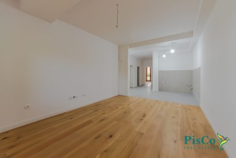 Trosoban iza stadiona (10 of 12)