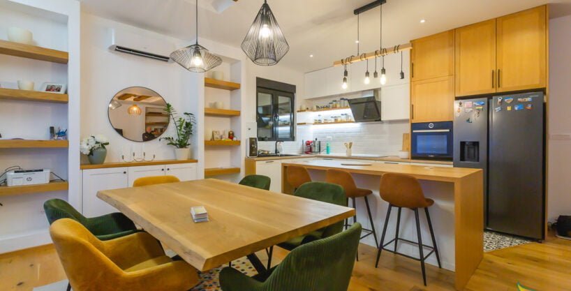 Kuća od 180m2 za izdavanje u Dahni