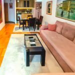 Izdaje se dvosoban stan na Pobrežju 74m2