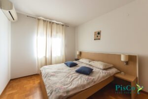 Izdaje se moderan jednosoban stan u ulici Baku 50m2 7 Jednosoban Baku 5 of 7