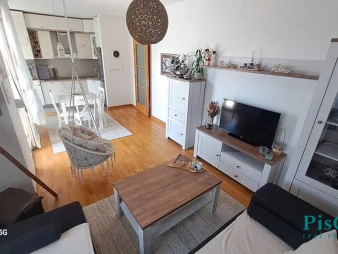 Jednosoban city kvart sa ljuljaskom 1 of 7