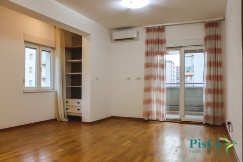 Dvosoban prazan City kvart (1 of 7)