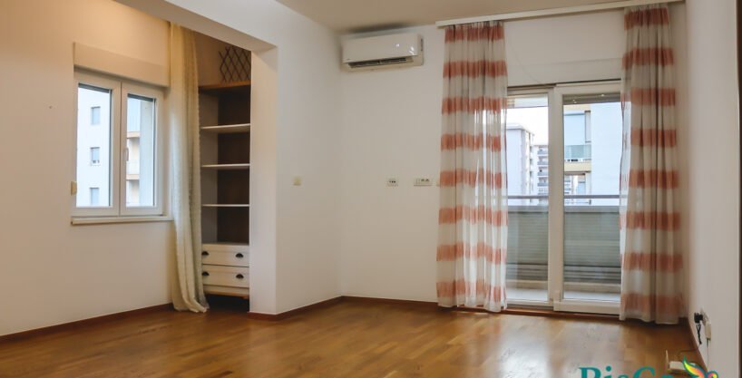 Empty two-room apartment for rent in City quarter 64m2 2 Dvosoban prazan City kvart 1 of 7