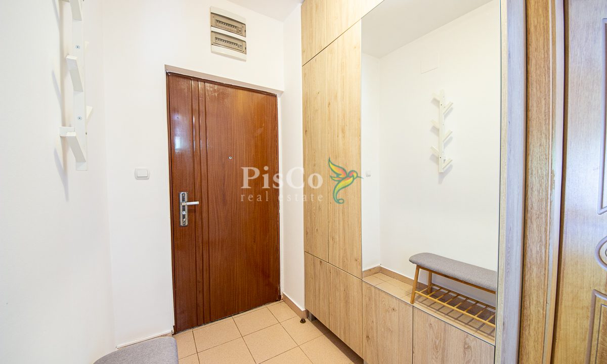 Izdavanje dvosoban stan City kvart, 60m2, Podgorica-1880