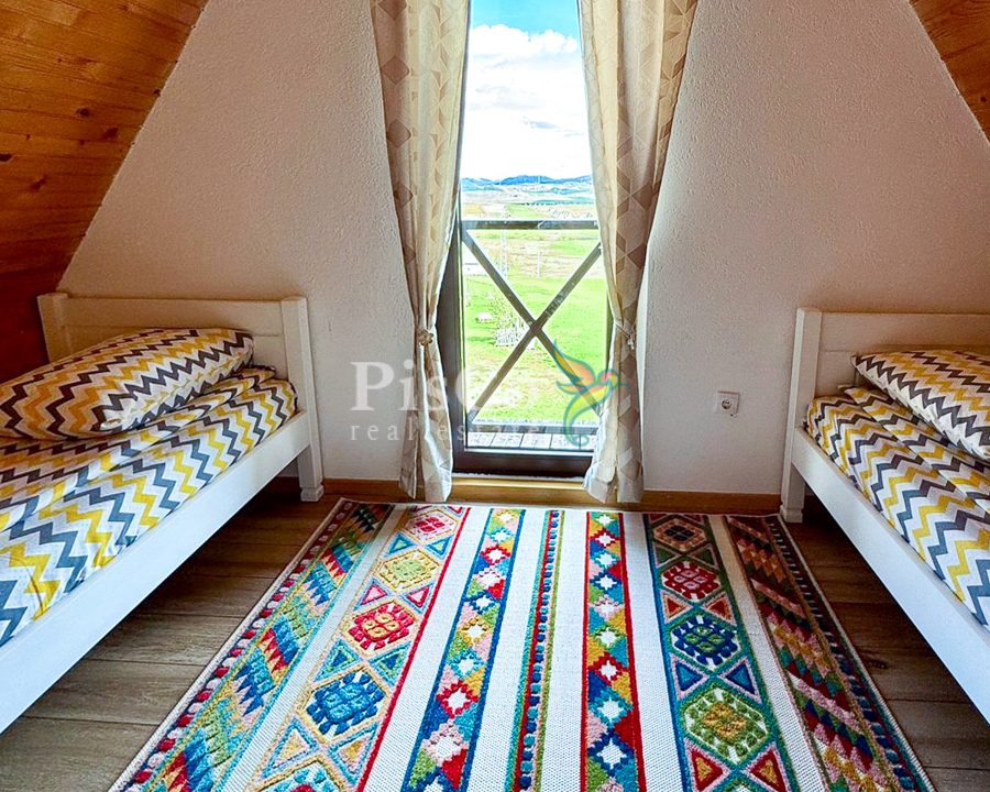 Prodaja, Trosobna Kuća, 70m2, Žabljak-97