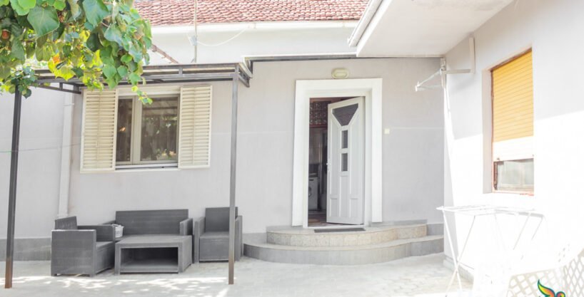 dvije kuce sa dvoristem stara varos 231m2 ogradjeno Stara Varos 9 of 9
