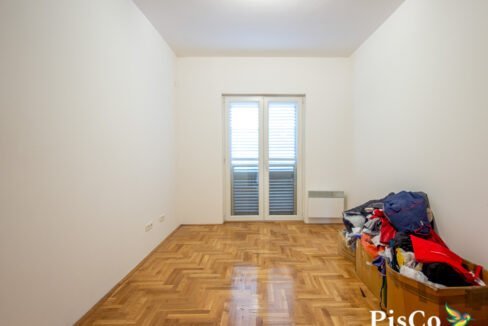 Četvorosoban nenamješten stan, 145 m2, Rudo Polje, Nikšić-0523