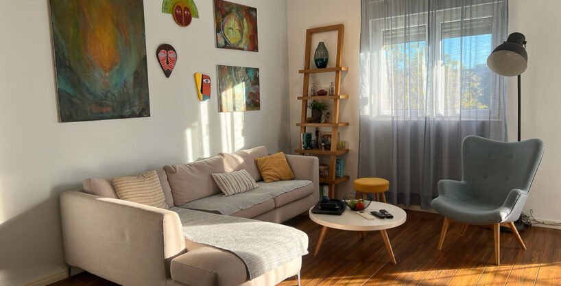 Izdaje se jednosoban stan blizu autobuske stanice 53m2