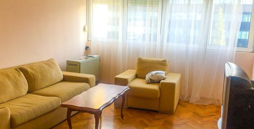 Izdaje se Jednoiposoban stan, 65m2, Pejton, Podgorica