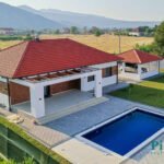 Izdaje se nova luksuzna kuća u Donjim Kokotim 200m2