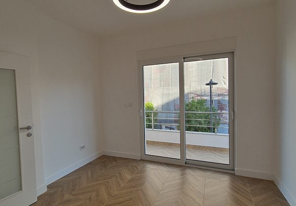 Izdaje se poslovni prostor u centru grada 62m2