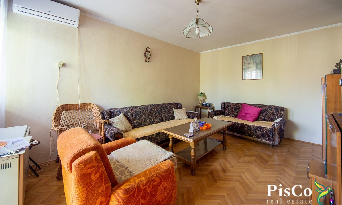 Prodaja Dvosoban Stan u Integralovom Naselju, 72 m2, Nikšić-0568