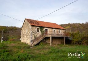 Dvije kuće, 150 m2 i 60 m2, na placu 5400 m2, Vir, Nikšić, Prodaja 3 Dvije kuce 150 m2 i 60 m2 na placu 5400 m2 Vir Niksic 0726