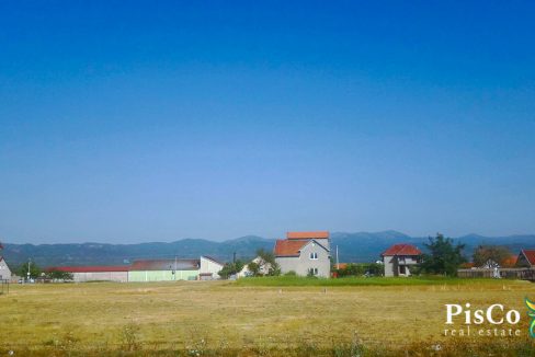 Plac 1488 m², Kočani, Nikšić, Prodaja-