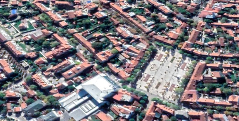 Zemljište u Centru Nikšića, 484 m2