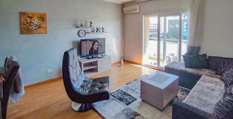 One bedroom apartment for rent in City Kvart, 53m2, Podgorica 2 Izdaje se Jednosoban stan u City Kvartu 53m2 Podgorica