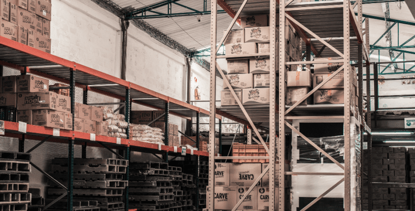 Izdavanje magacinskog prostora 580m2 Podgorica