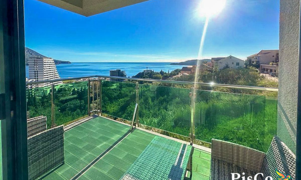 Bečići, dvosoban stan 72m², sa pogledom na more-