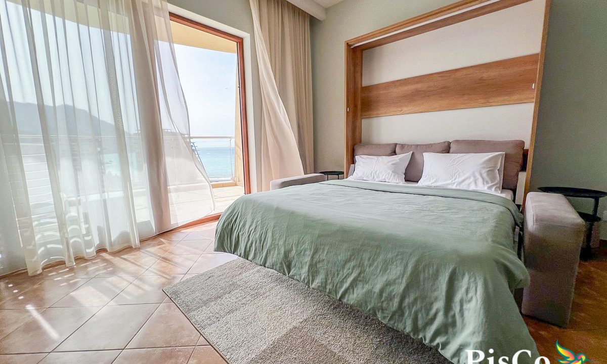 Bečići – Luksuzna Garsonjera s Panoramskim Pogledom na More, 52m2-59-3