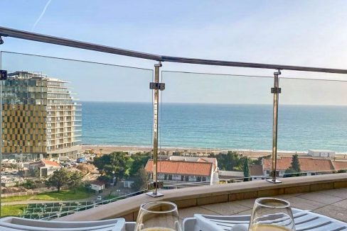 Bečići – Luksuzna Garsonjera s Panoramskim Pogledom na More, 52m2-59