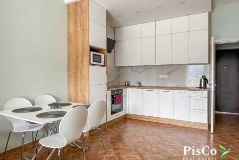 Bečići – Luksuzna Garsonjera s Panoramskim Pogledom na More, 52m2-59-6