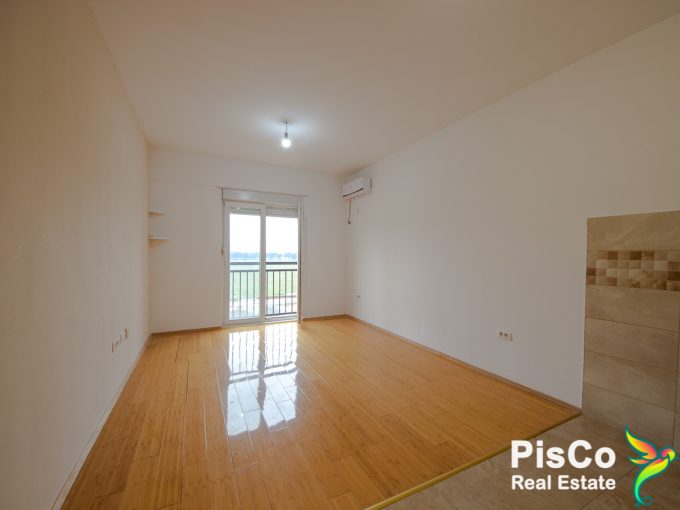 Garsonjera stari 8