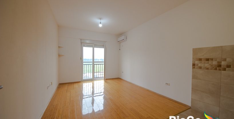 Prodaja, Garsonjera, Stari aerodrom