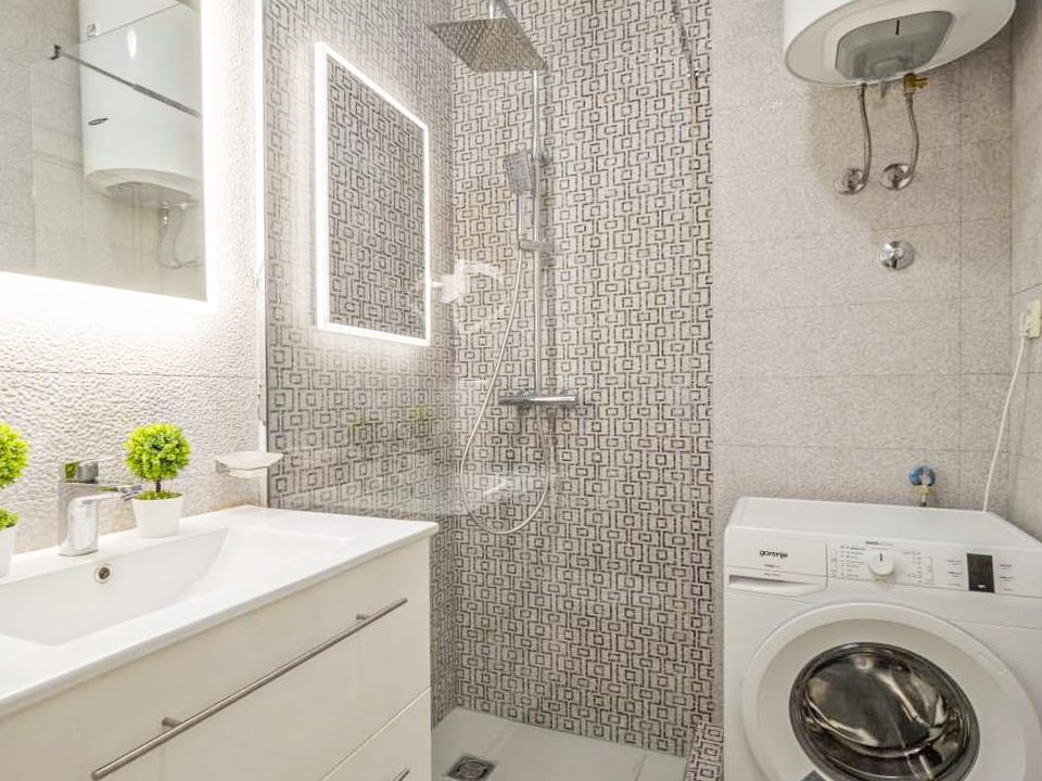 Jednosoban stan sa pogledom na more, Bečići, 51m2 (7 of 9)