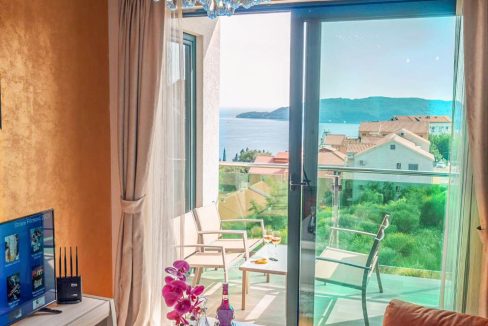 Jednosoban stan sa pogledom na more, Bečići, 51m2 (8 of 9)