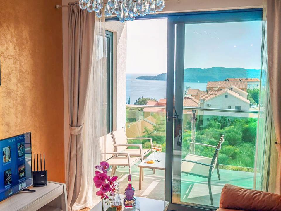 Jednosoban stan sa pogledom na more, Bečići, 51m2 (8 of 9)