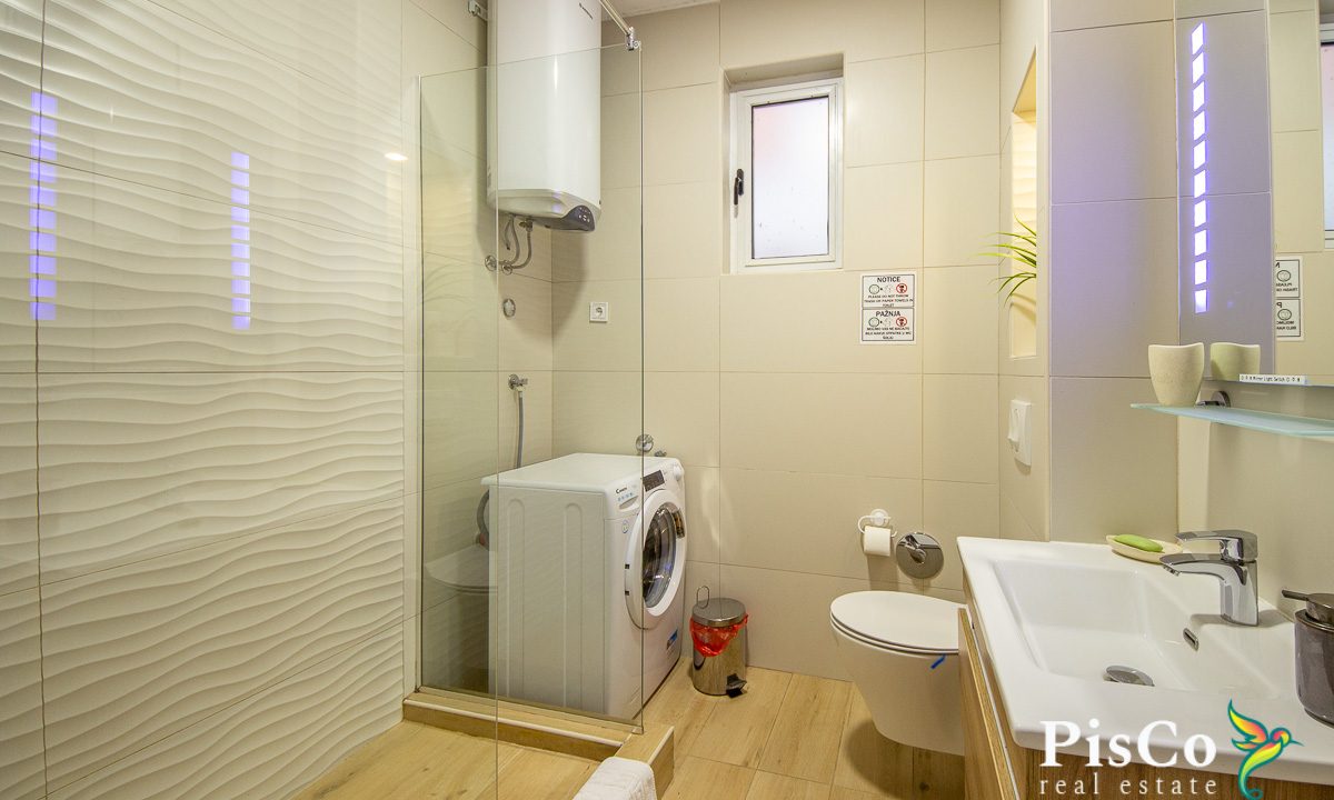 Luksuzan dvosoban stan u centru Podgorice, Drač, 70m2-1278