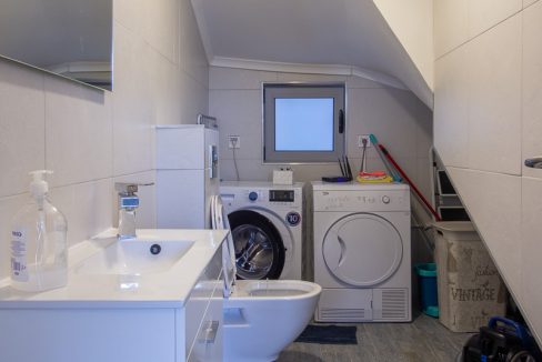 Luksuzna vila, 380m² sa terasama, plac 500m² – Krimovica-1413