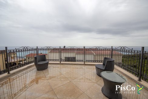 Luksuzna vila, 380m² sa terasama, plac 500m² – Krimovica-1421