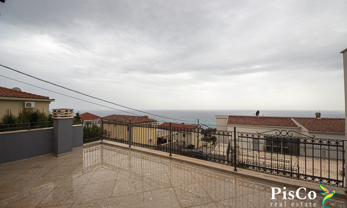 Luksuzna vila, 380m² sa terasama, plac 500m² – Krimovica-1425