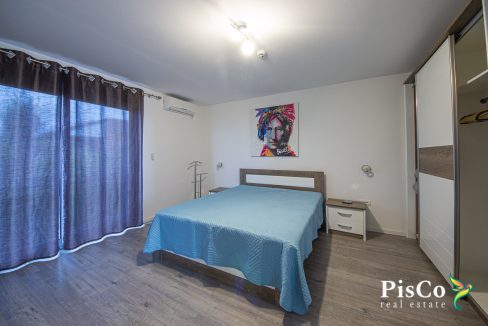 Luksuzna vila, 380m² sa terasama, plac 500m² – Krimovica-1426