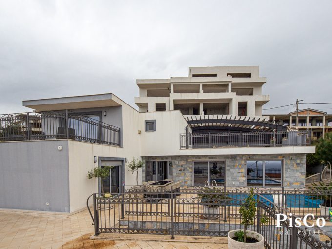 Luksuzna vila 380m² sa terasama plac 500m² – Krimovica 1440 2