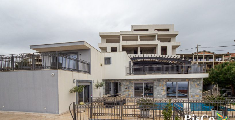 Luksuzna vila 380m² sa terasama plac 500m² – Krimovica 1440 2
