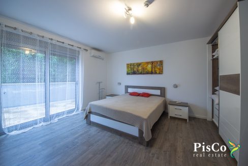Luksuzna vila, 380m² sa terasama, plac 500m² – Krimovica--2