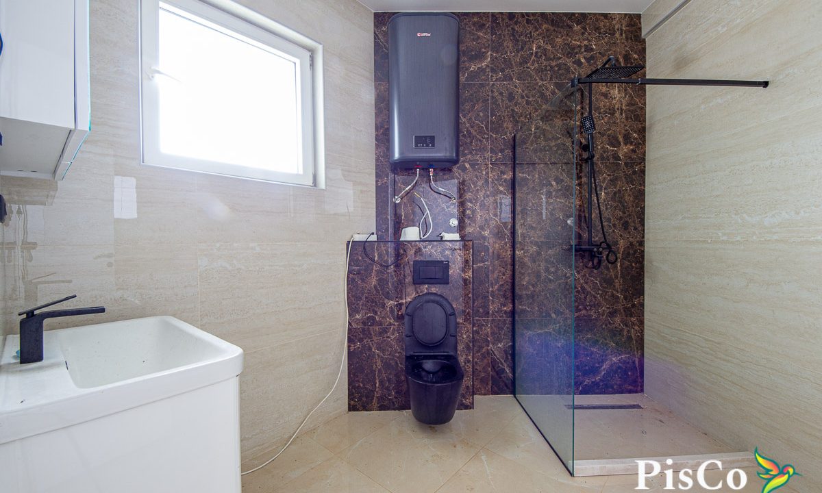 Luksuzna vila u Krimovici, 467m², Kotor-