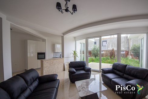 Luksuzna vila u Krimovici, 467m², Kotor-1375
