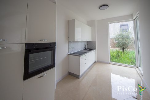 Luksuzna vila u Krimovici, 467m², Kotor-1379