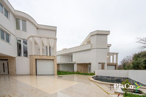 Luksuzna vila u Krimovici, 467m², Kotor-1401