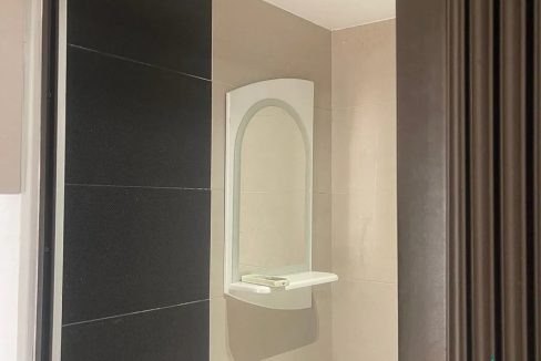 Poslovni profesorska (1 of 8)