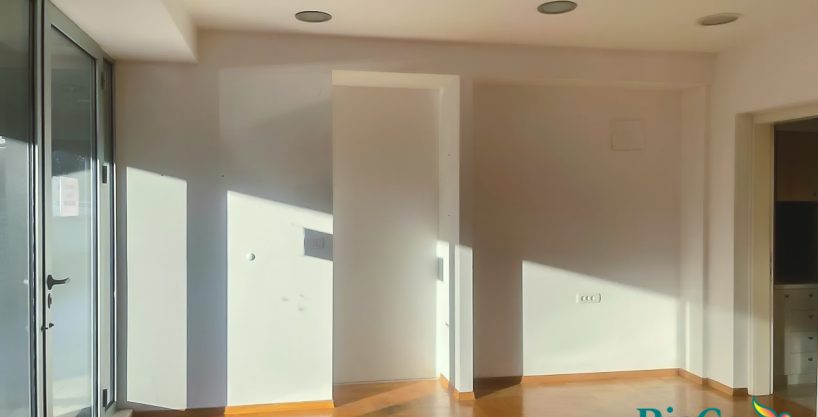 Izdaje se poslovni prostor u City kvartu 30m2