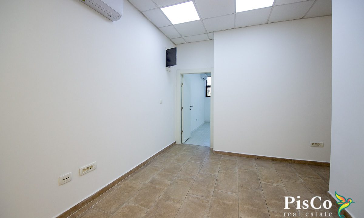 Poslovni prostor, blok 5, 294m2, Podgorica-1287