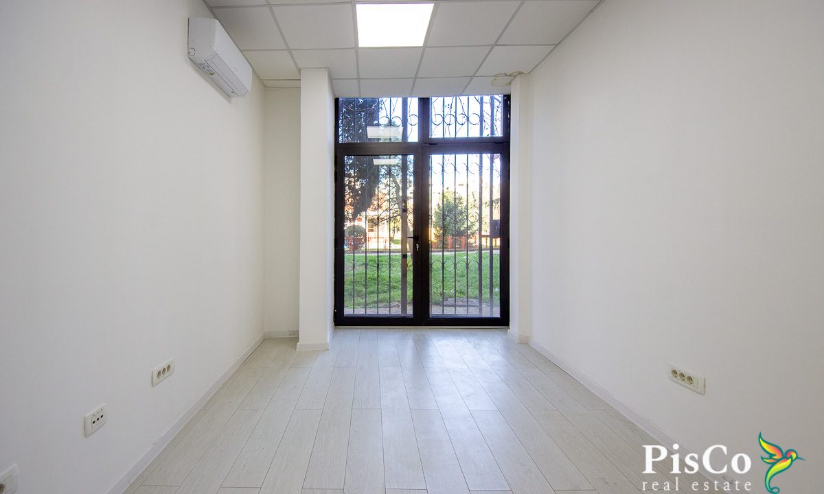 Poslovni prostor, blok 5, 294m2, Podgorica-1289